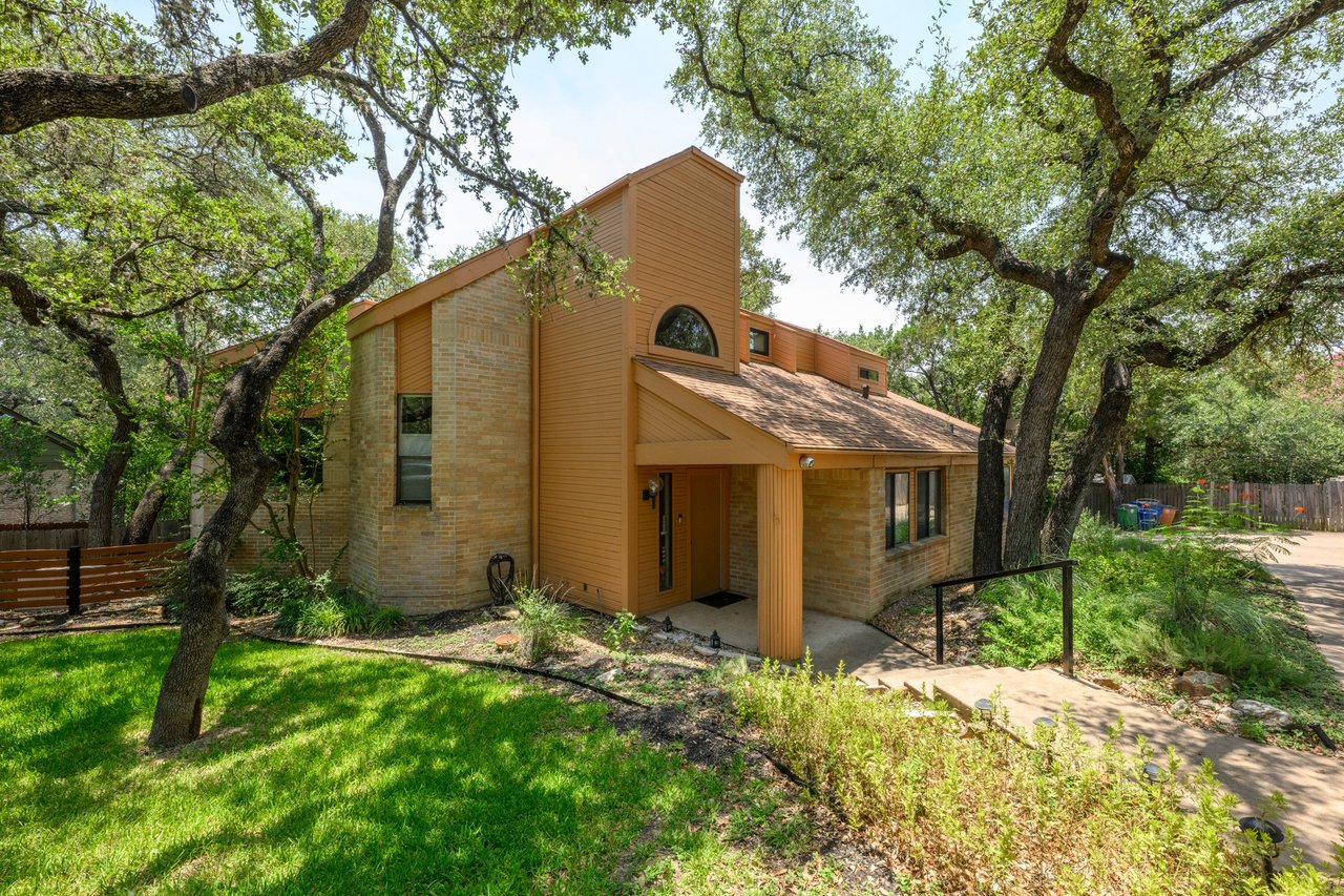1304 Chicory Cove