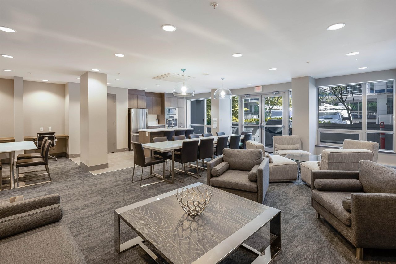 9060 University Cres, #509