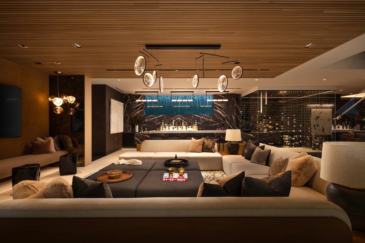 Modern Luxury Spotlights VALIA Properties Among Orange County's Most Exceptional Homes