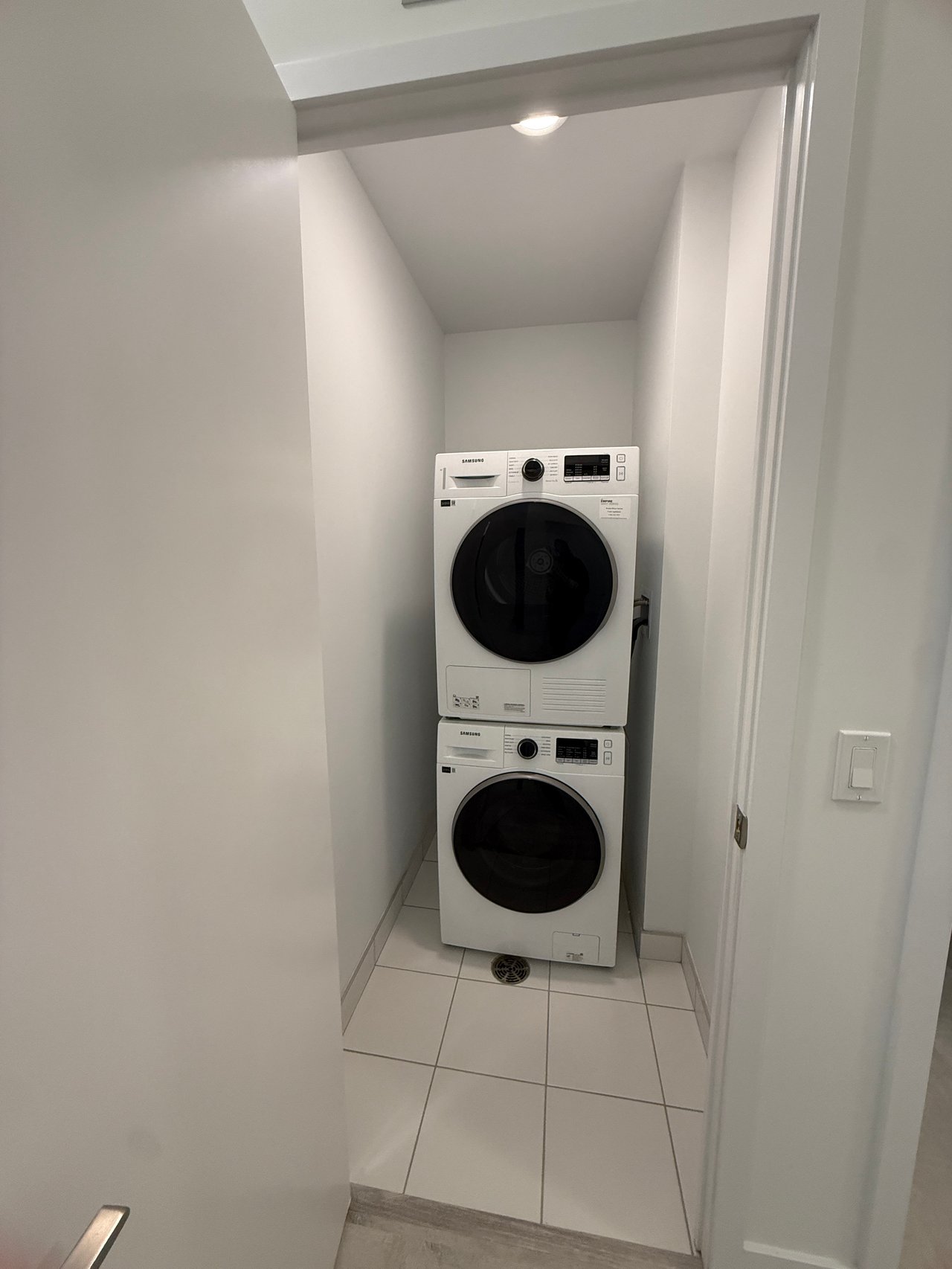 15 Richardson Street Unit: 208