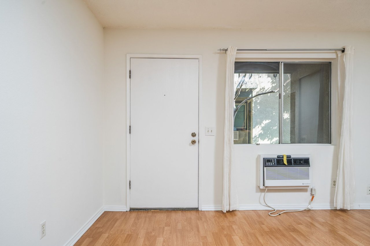 960 E Bonita Avenue 91