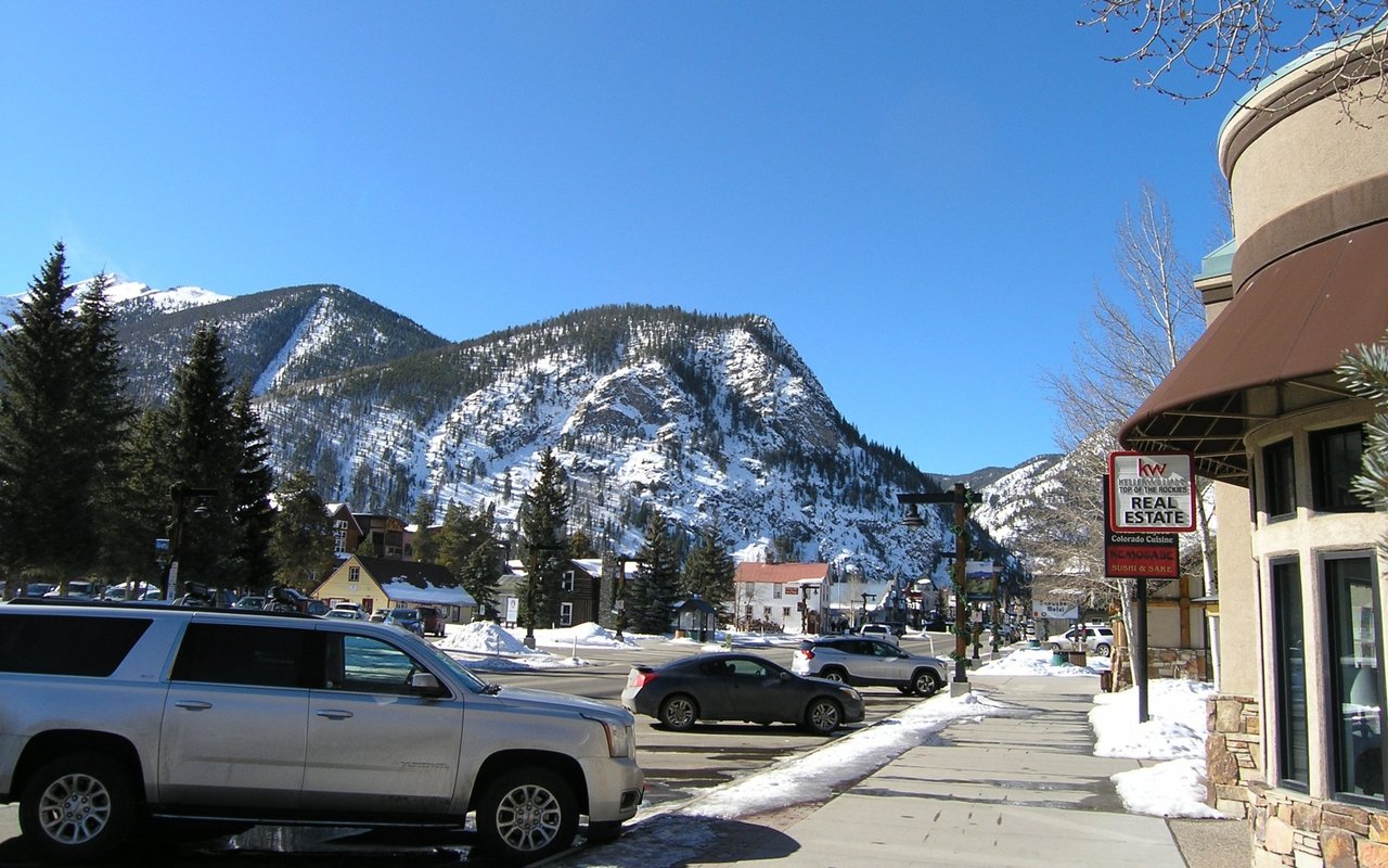 Summit County Commissioners Pass Moratorium