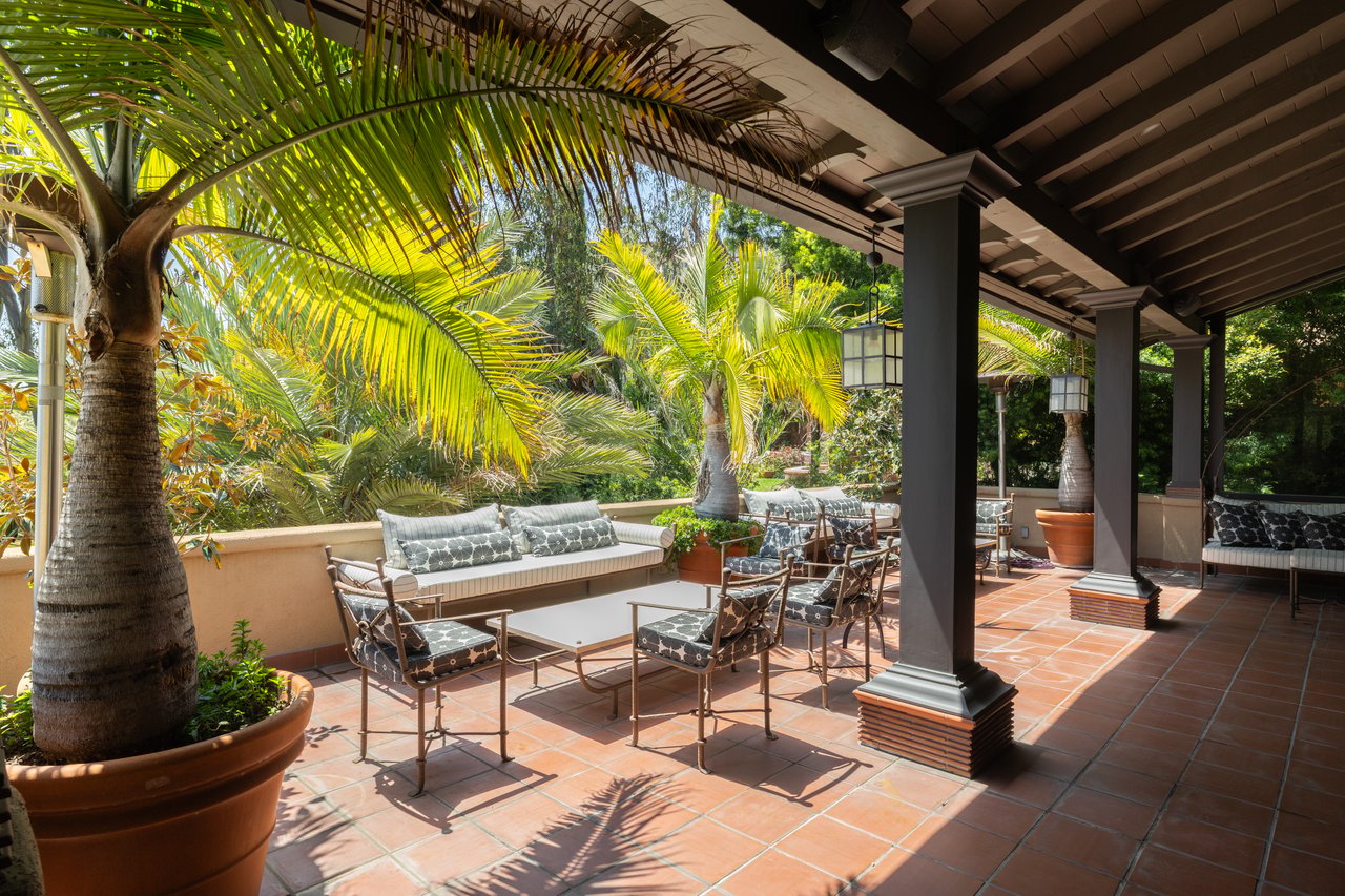 6964 Los Tilos Rd, Hollywood Hills