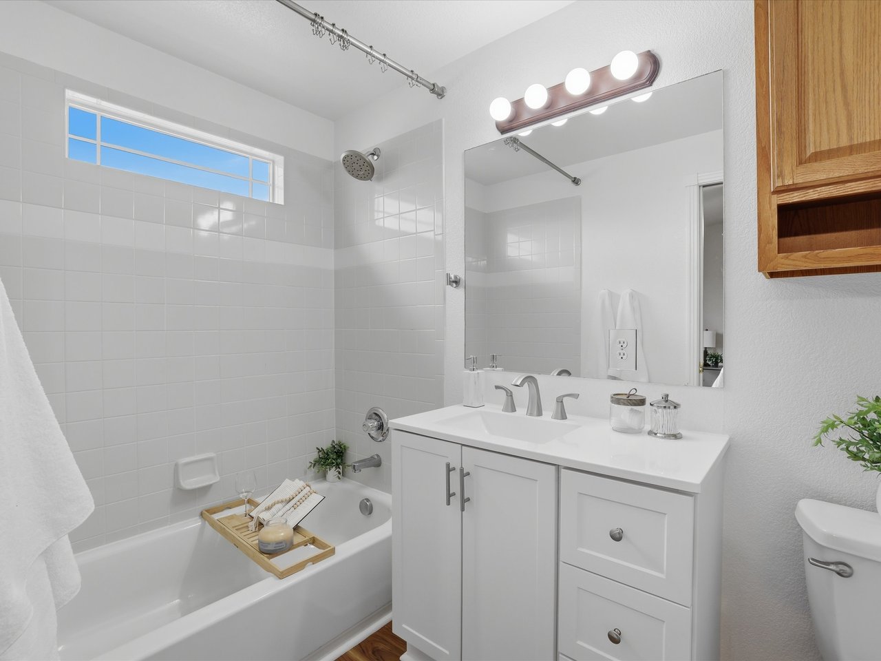 2237 Stepping Stones Way B