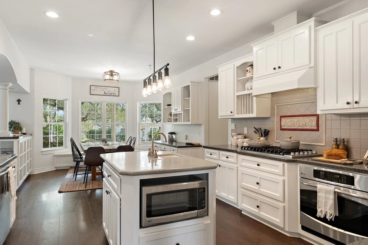 105 Roanoak Dr