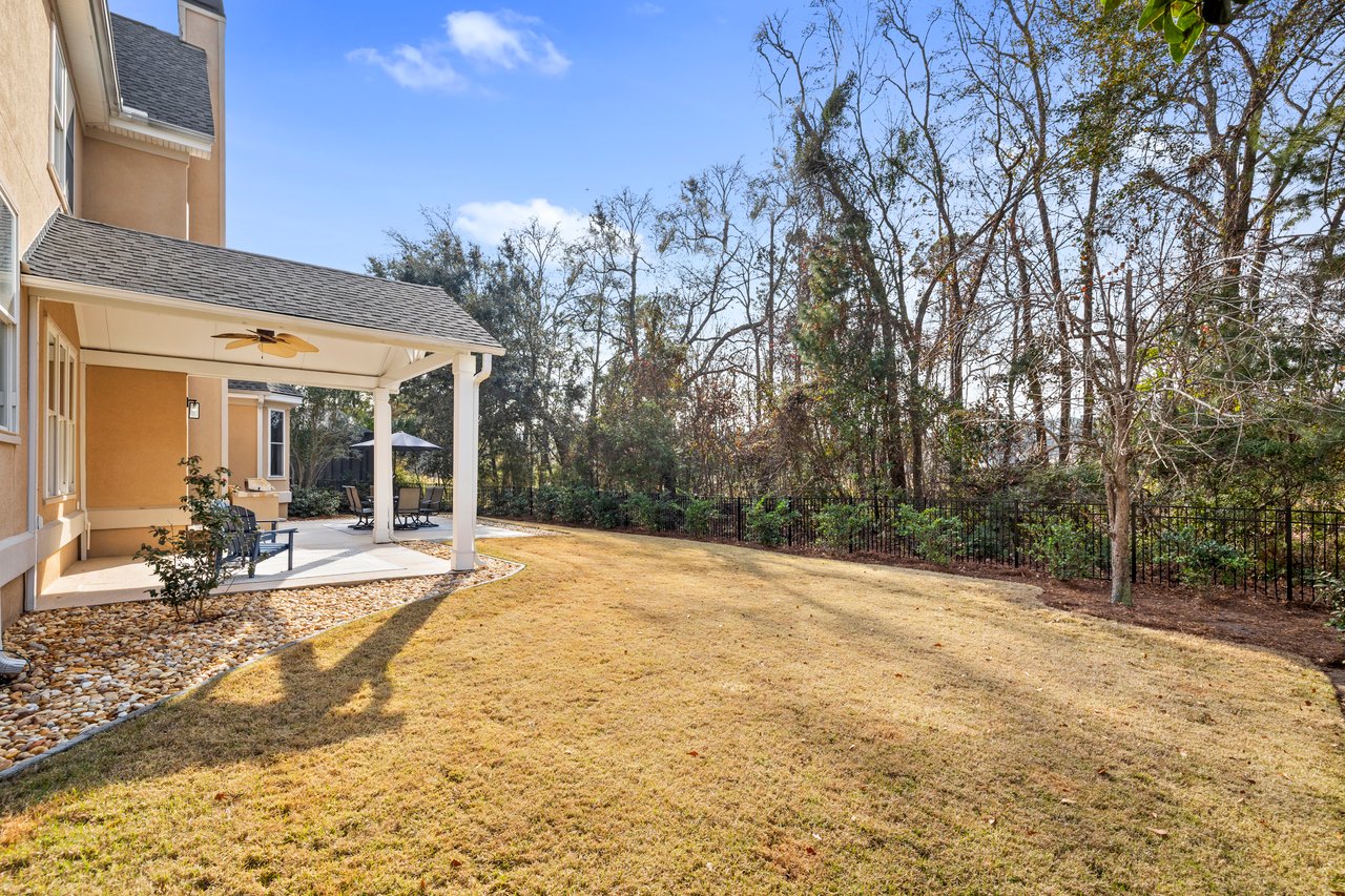 257 Farnsleigh Avenue