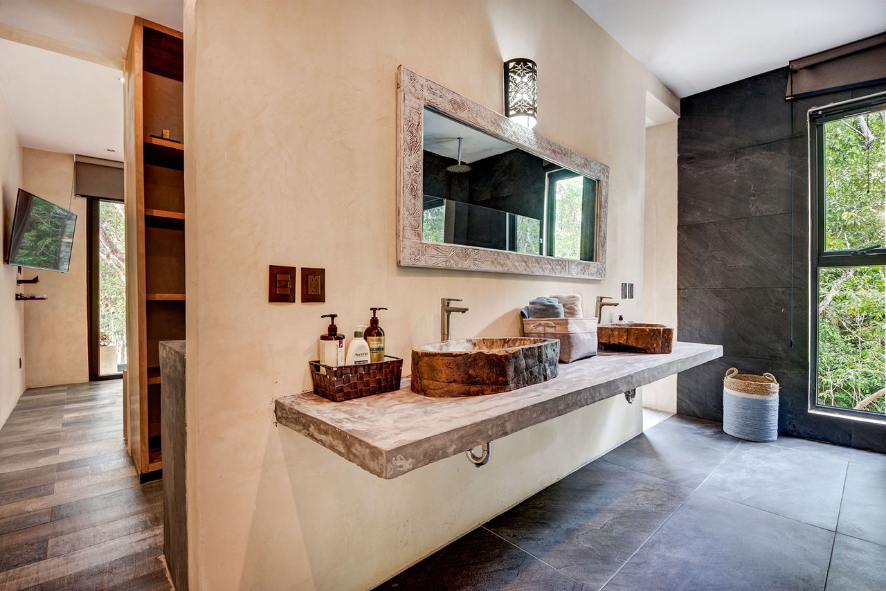 Tulum Dream Villa  |  5 Bedroom in Aldea Zama