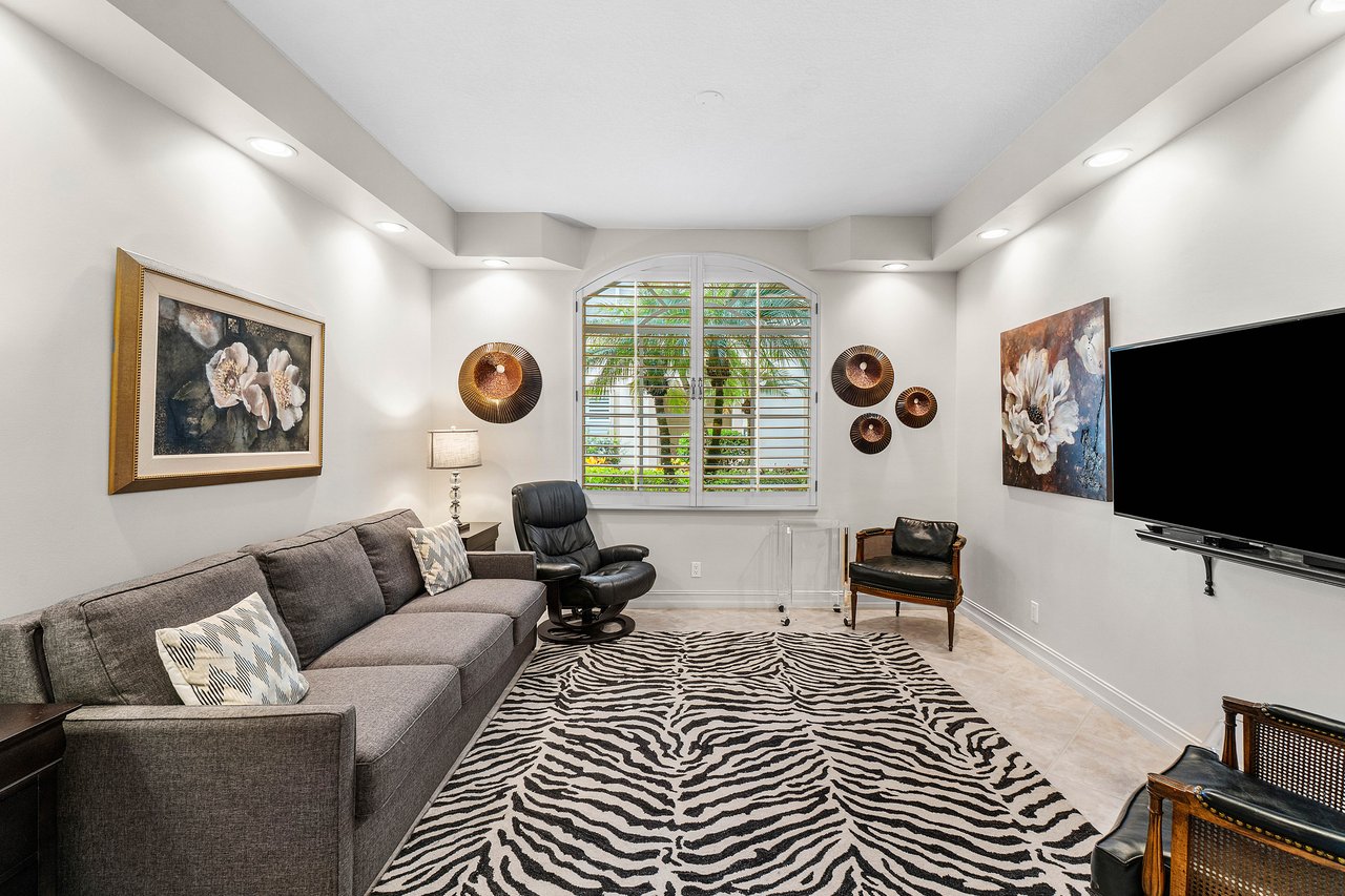 6213 Island Walk A 