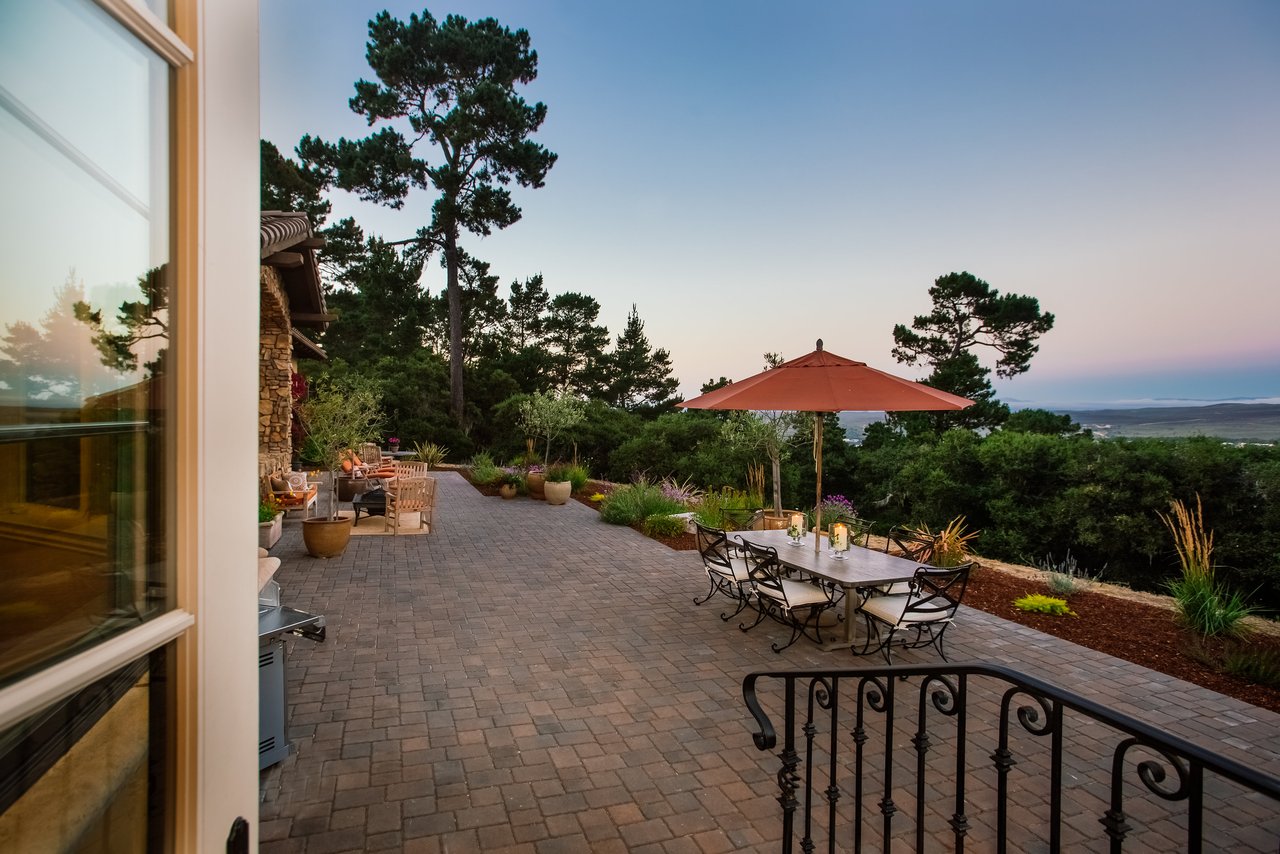 7410 Alturas Court, Monterey