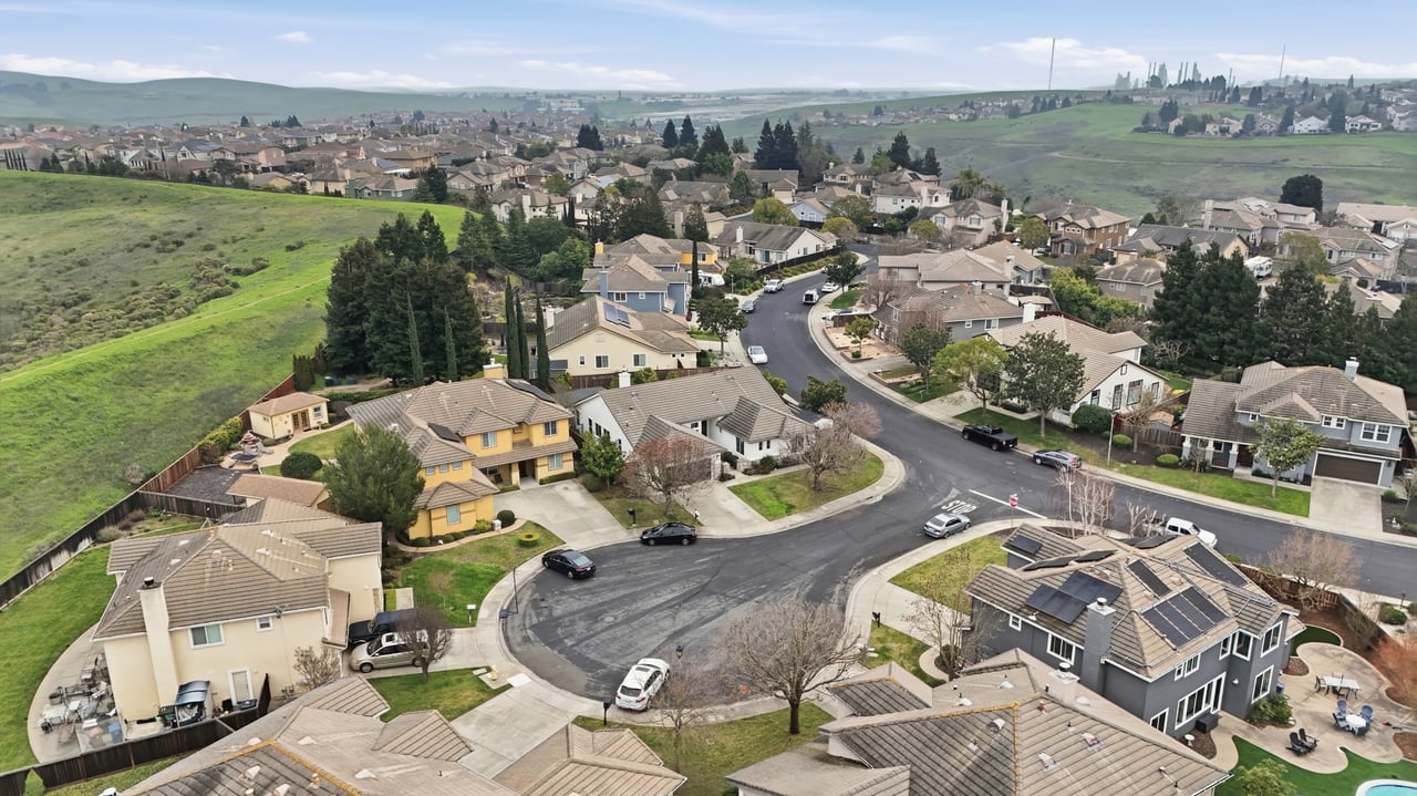 670 Hubbs Court, Benicia 