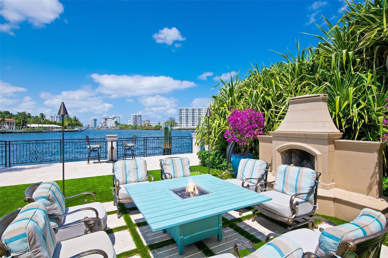 2509 Aqua Vista Blvd