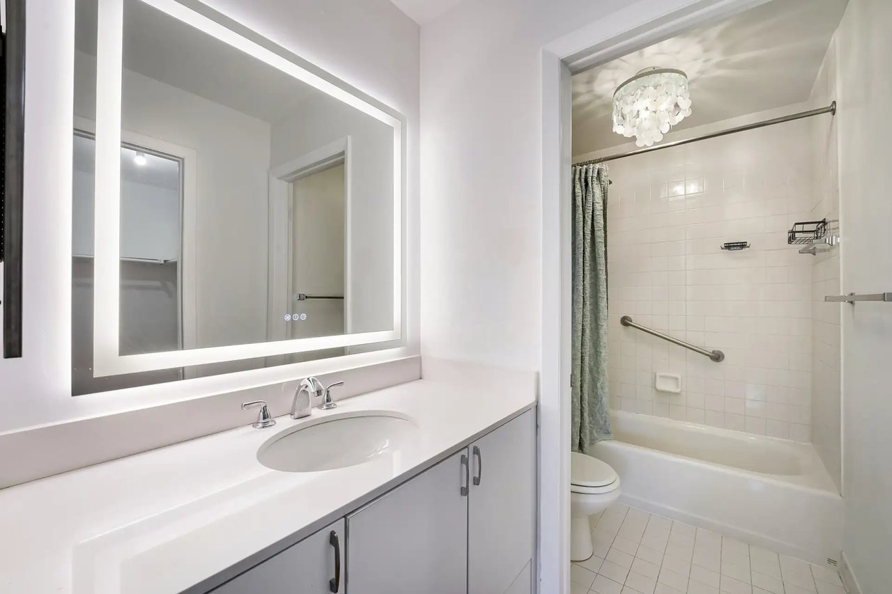 3605 SW 37 Avenue # 21