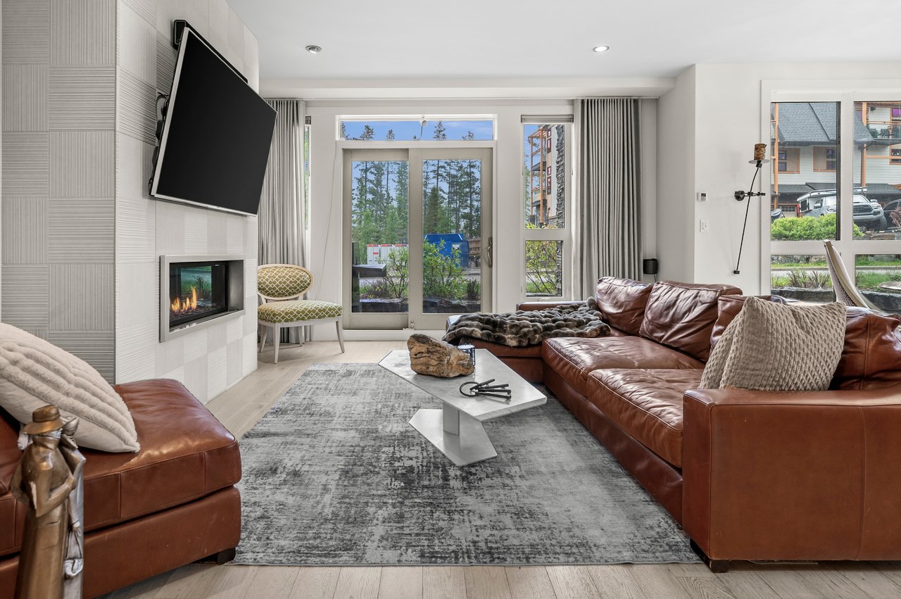 101A Stewart Creek Rise Unit: 101