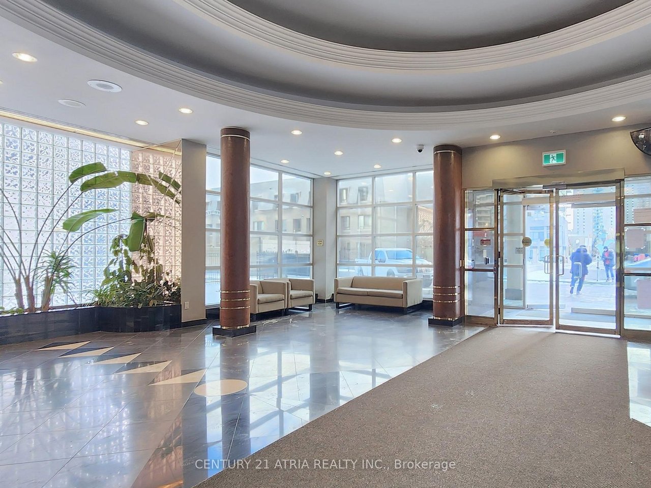 WILLOWDALE PENTHOUSE 