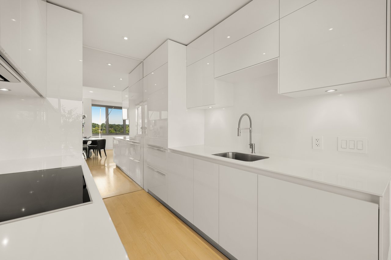 2501 M Street NW #704