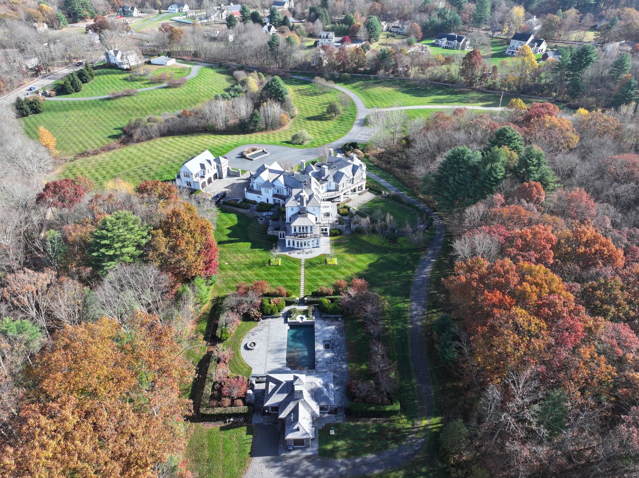 OFF-MARKET: Exquisite 28 Acre Luxury Estate