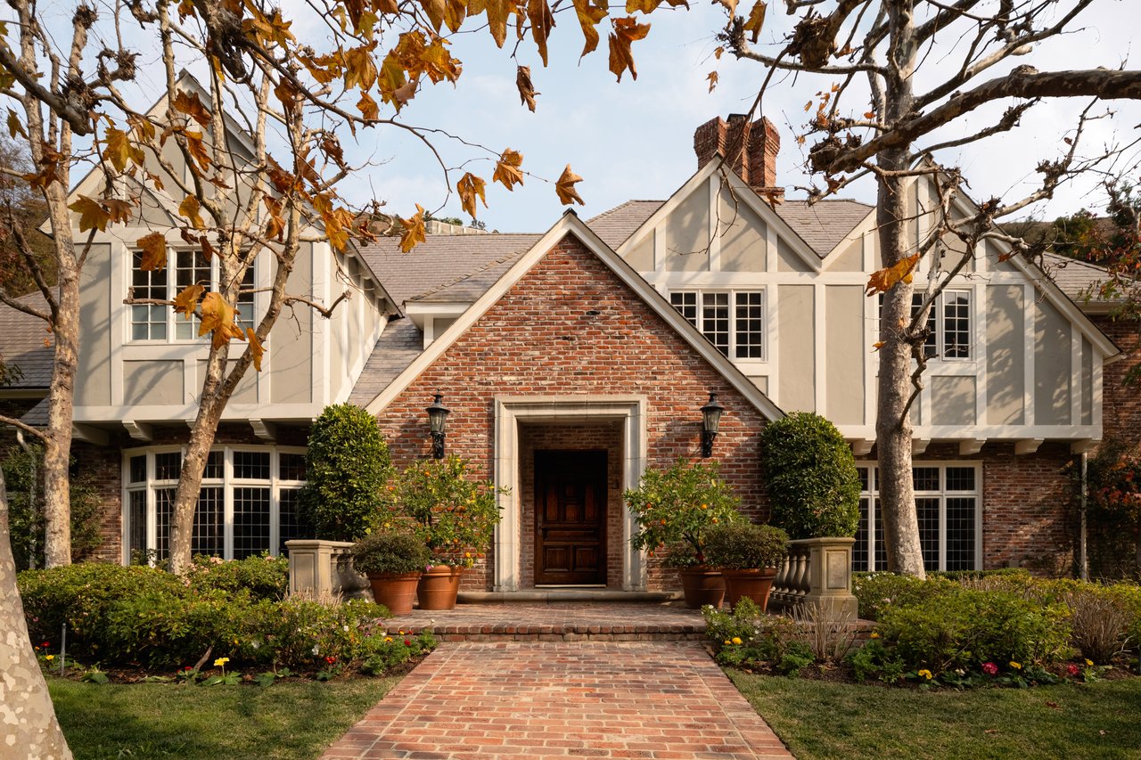 1420 Moraga Dr, Bel Air