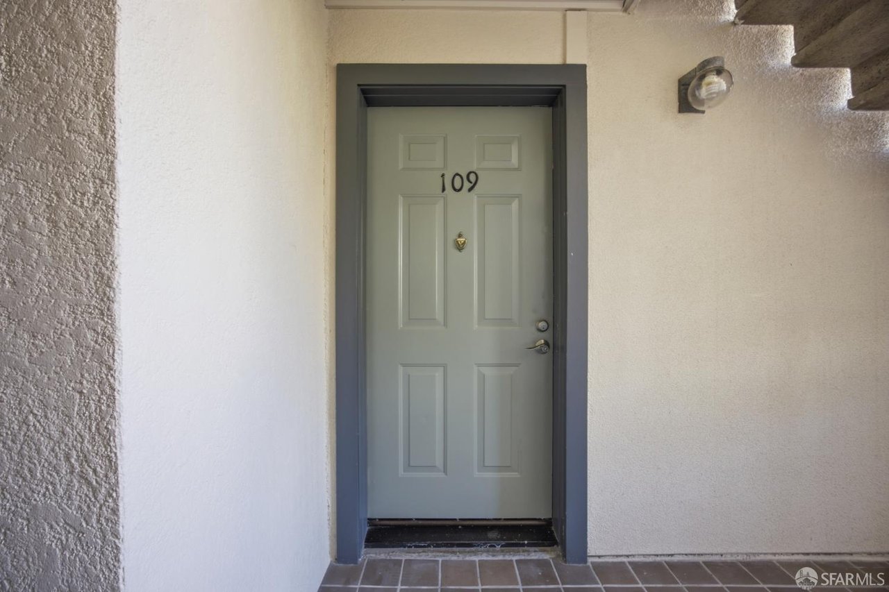 1004 San Antonio Circle #109