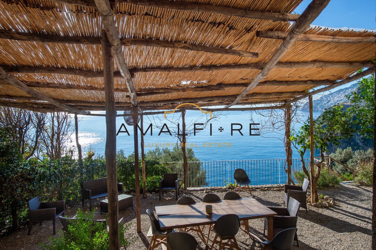 Seafront Villa With Pool in Conca Dei Marini