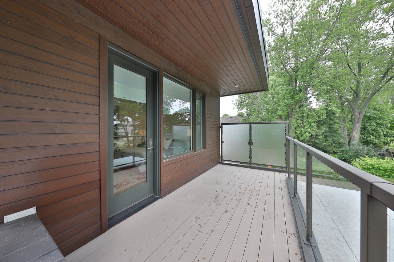 49 Pine Avenue S