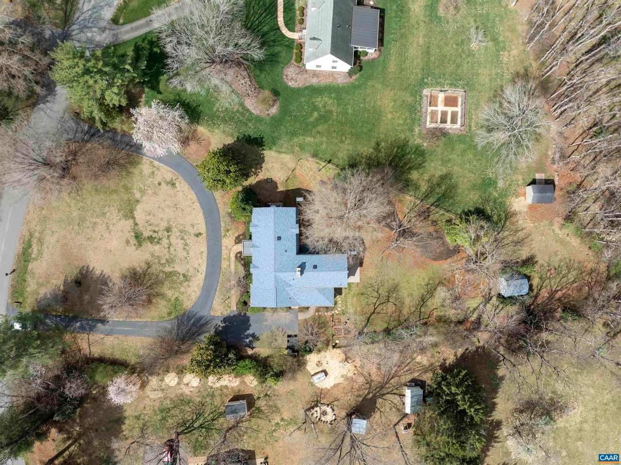 2750 LEEDS LN