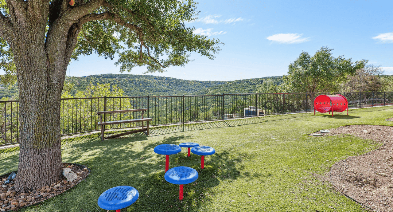 Apply today and enjoy 8 weeks free PLUS an additional $1500 Look & Lease Special