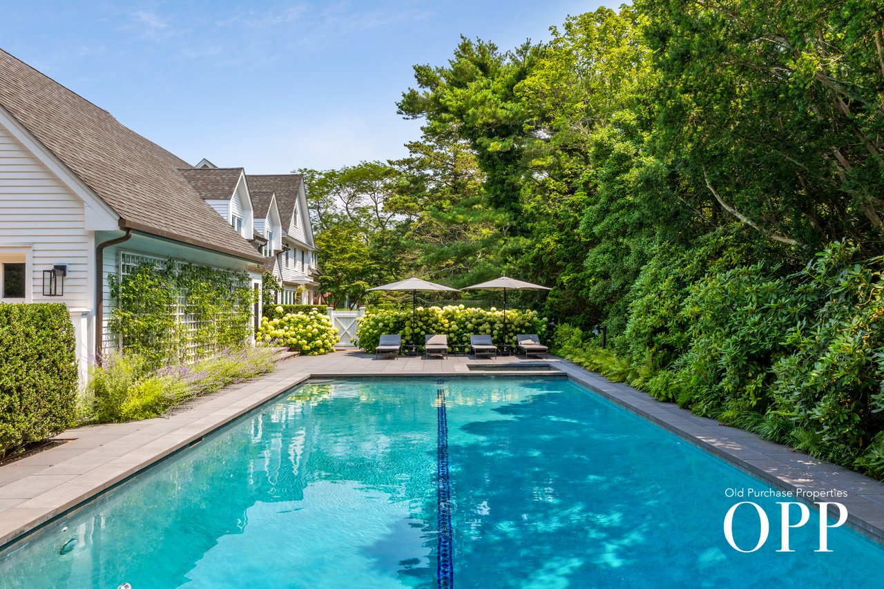 HIGHEST NON-WATERFRONT SALE IN BELLPORT VILLAGE
