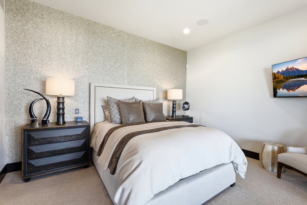 Top-of-Promontory Architectural Estate — Furnished & Turnkey - Front-Row Mountain Views