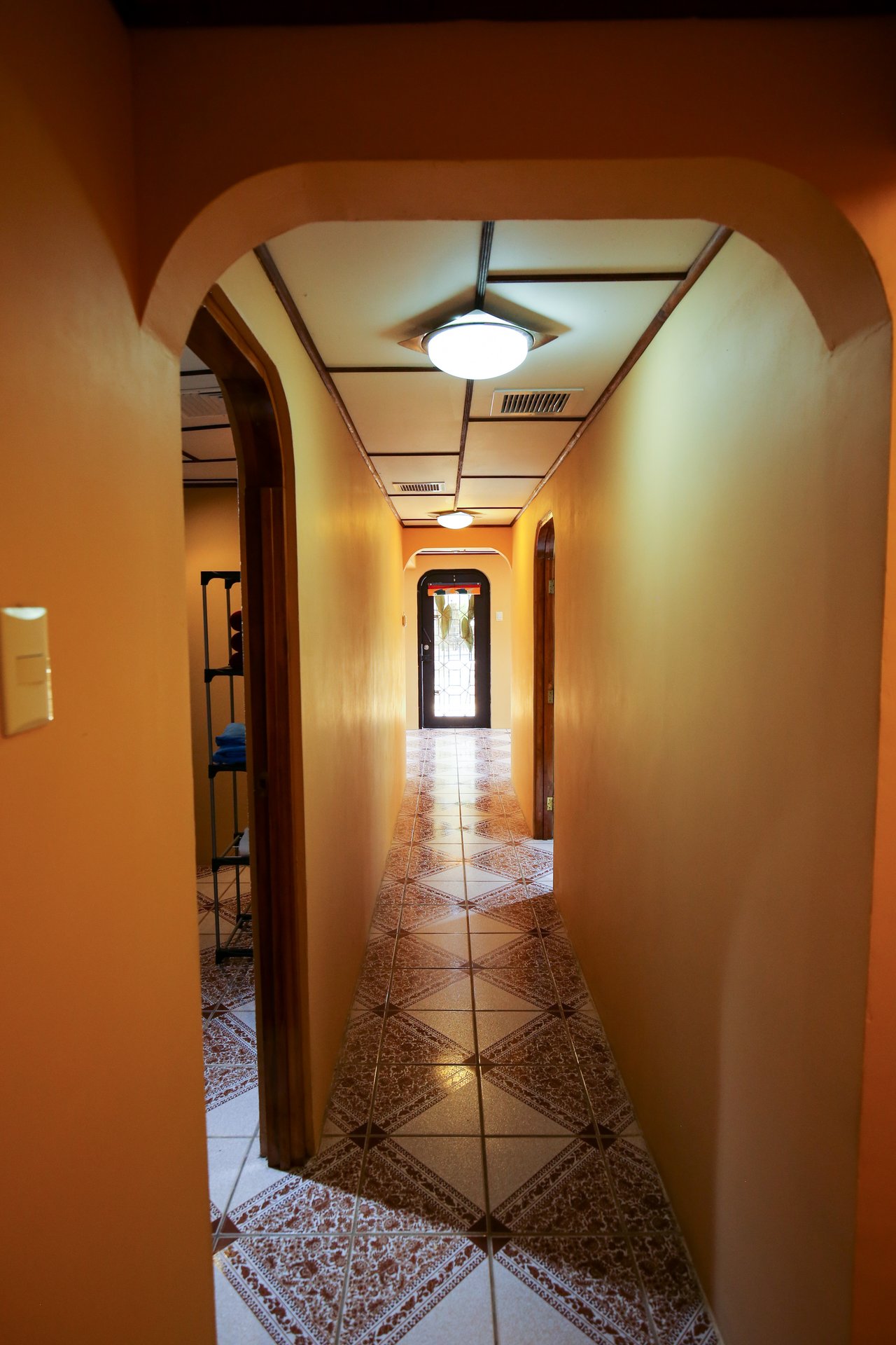 Beach estate with a main house, 3 rentals, and pool
