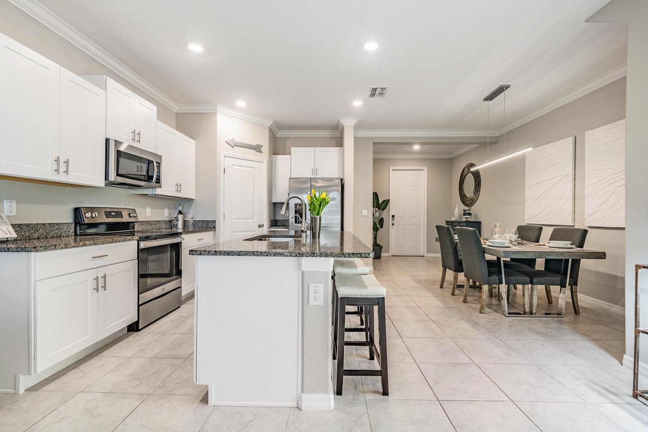 Modern Lennar Townhome with Lagoon Lifestyle