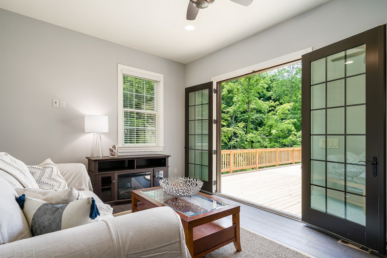 1999 Woodland Hall Drive