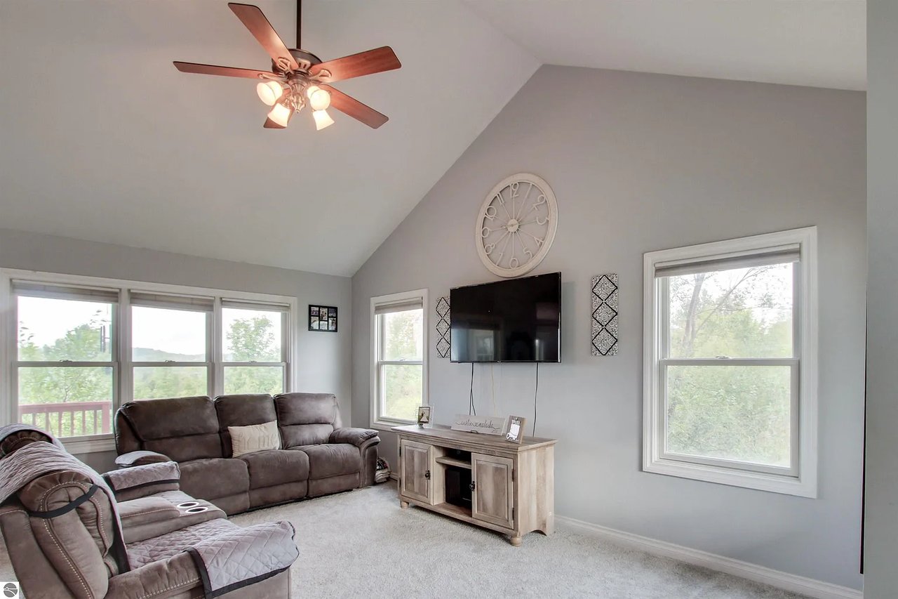 473 Kingsley Ridge Dr