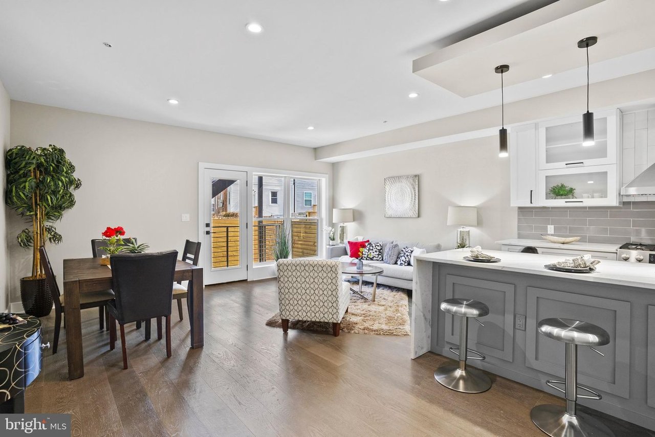 3559 10th St NW, Unit 1