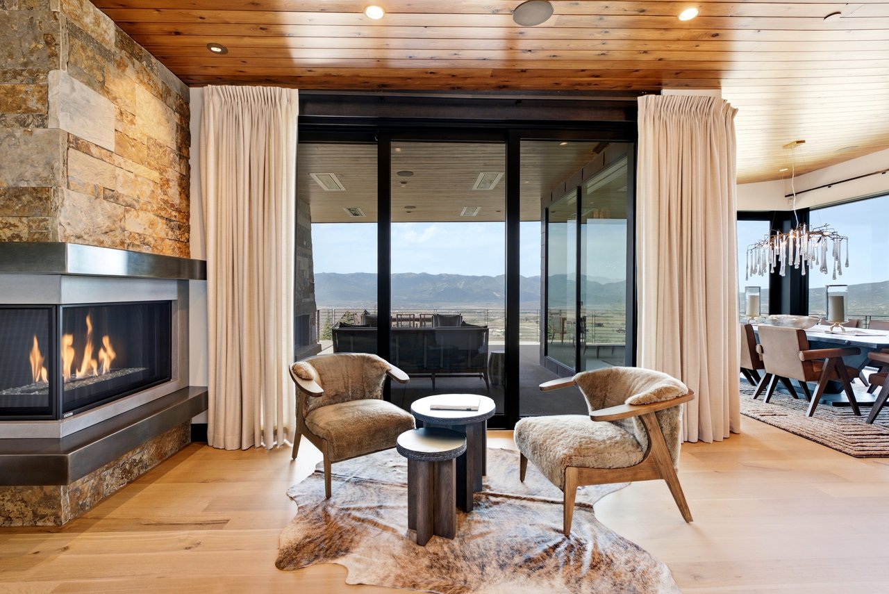 Top-of-Promontory Architectural Estate — Furnished & Turnkey - Front-Row Mountain Views