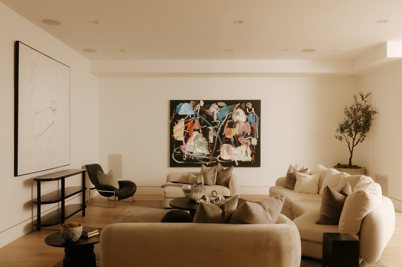 260 S Canyon View Dr