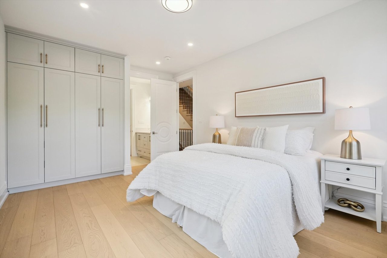 452 Rothesay Place