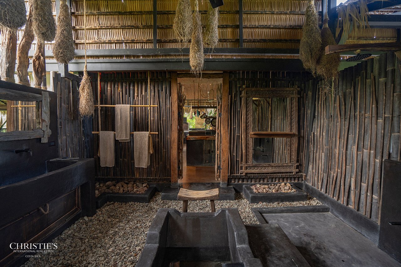 Villa Animales – Luxury Jungle Sanctuary