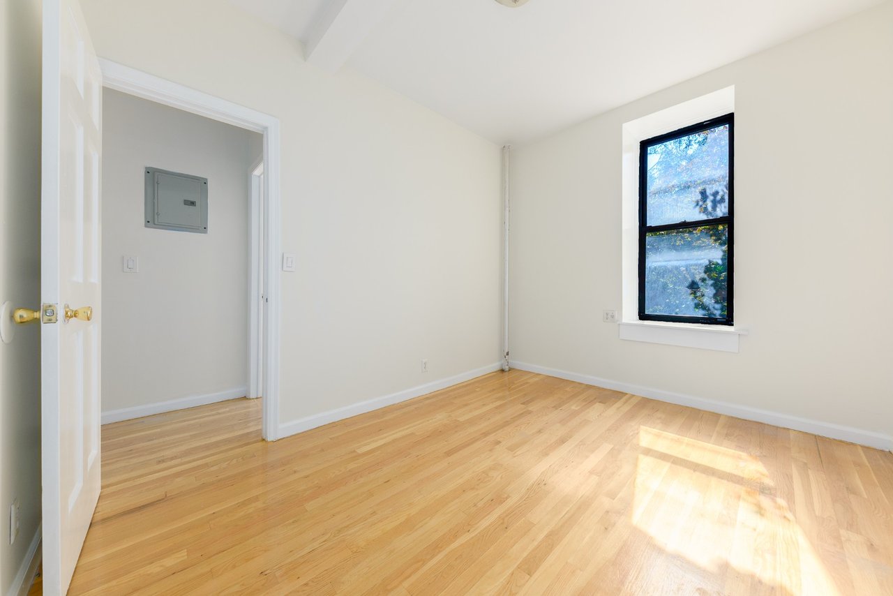 345 East 12th Street Unit: 8
