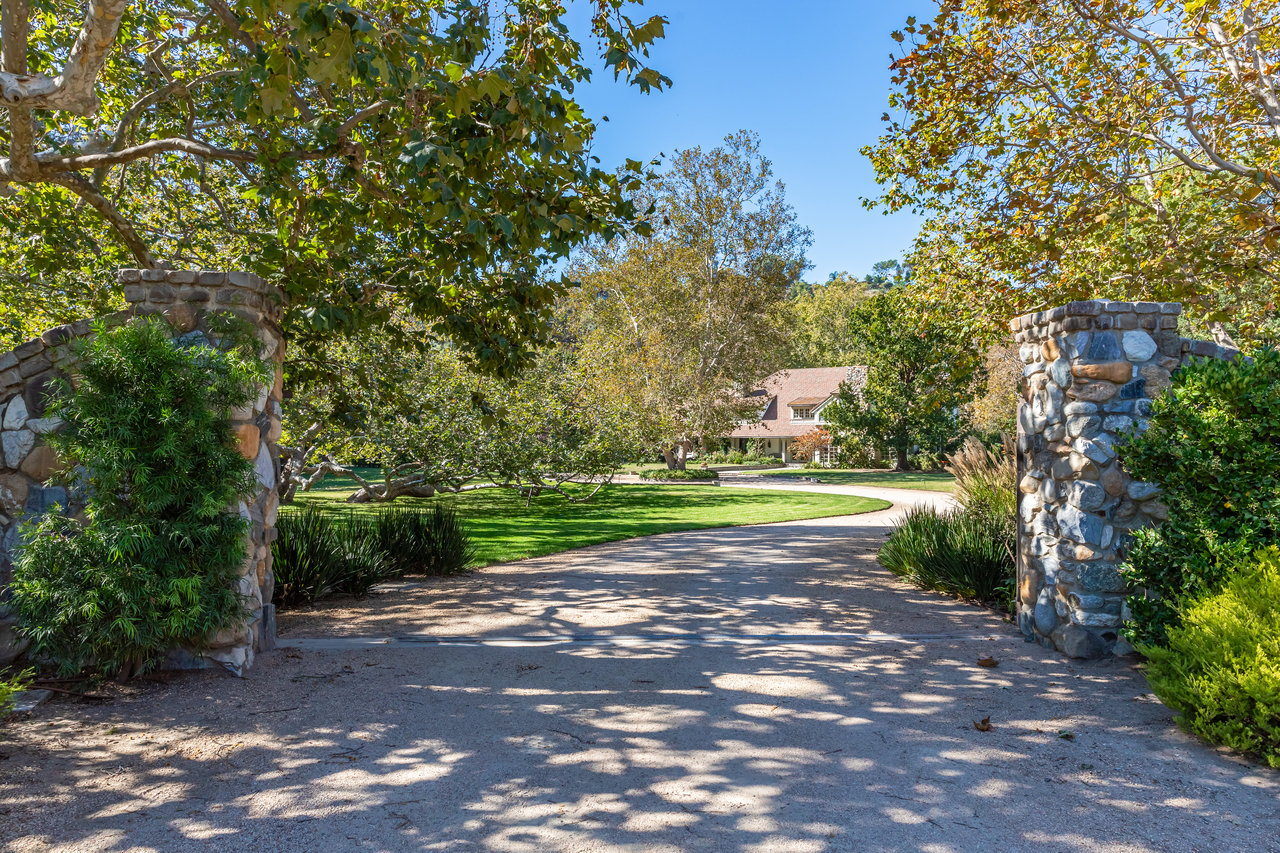 5721 Bonsall Dr