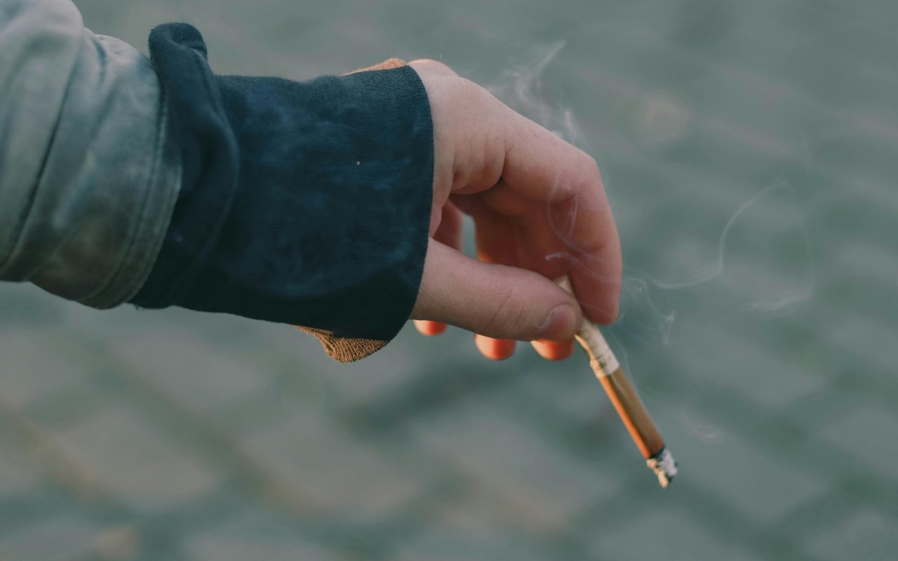 Selling A Smoker's House? Here Are Expert Ways to Remove Cigarette Smell for Better Resale