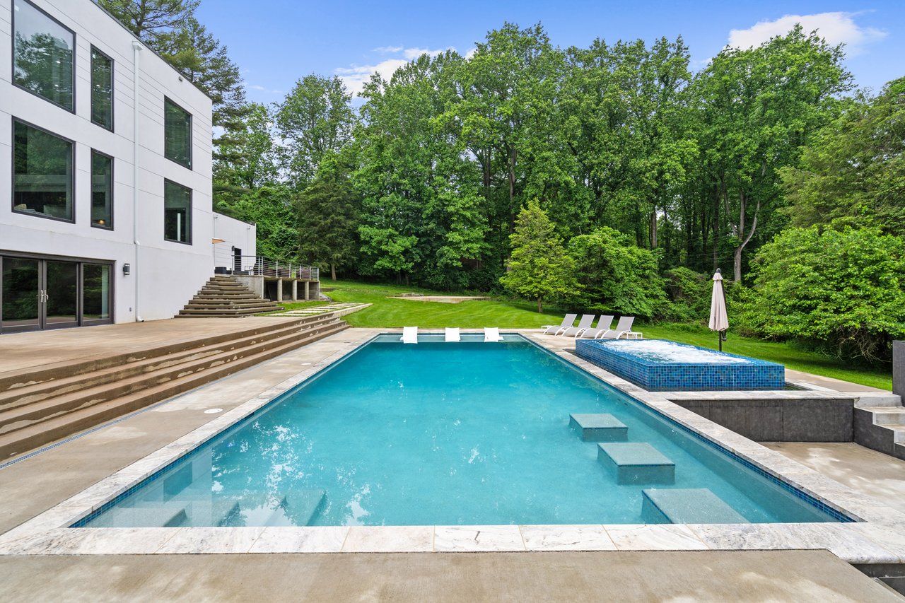 9100 Mill Pond Valley Dr