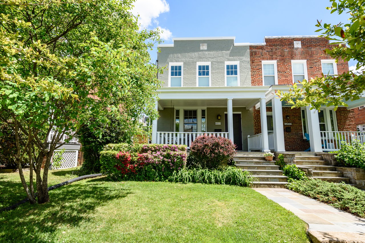 4537 44th St NW