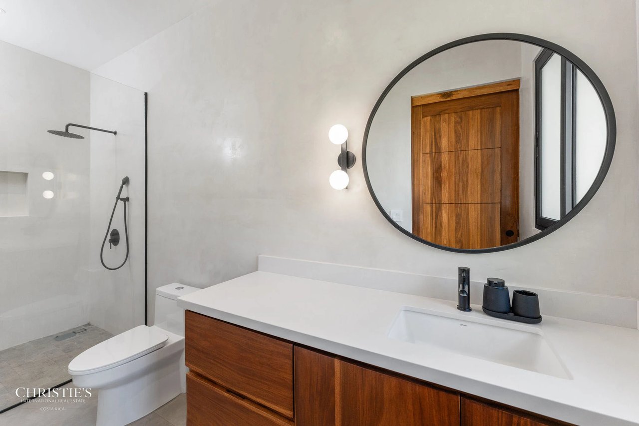 Casa Lola – Contemporary Beachside Oasis in Playa Grande