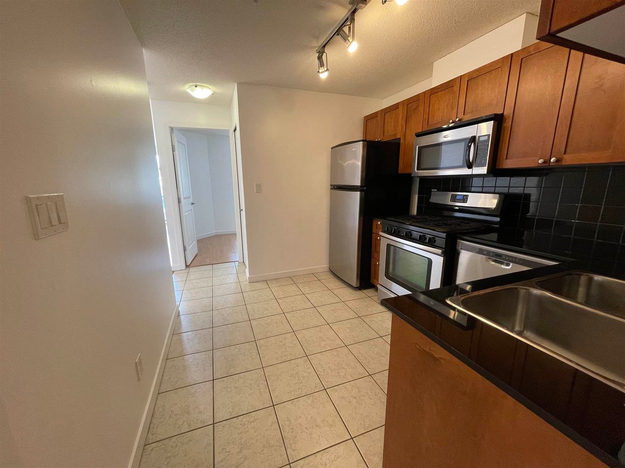 2636 E Hastings St, #208