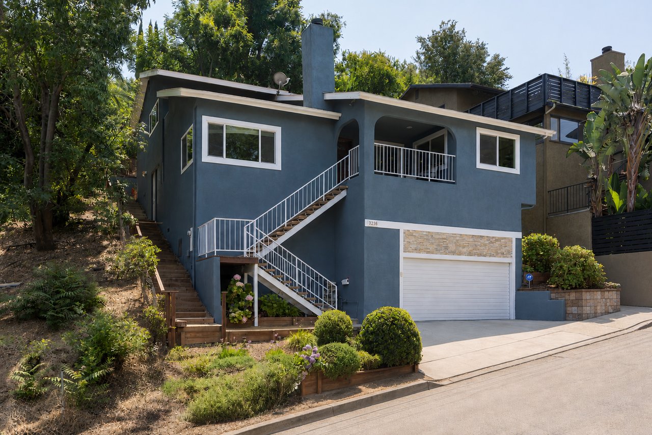 3216 Future St