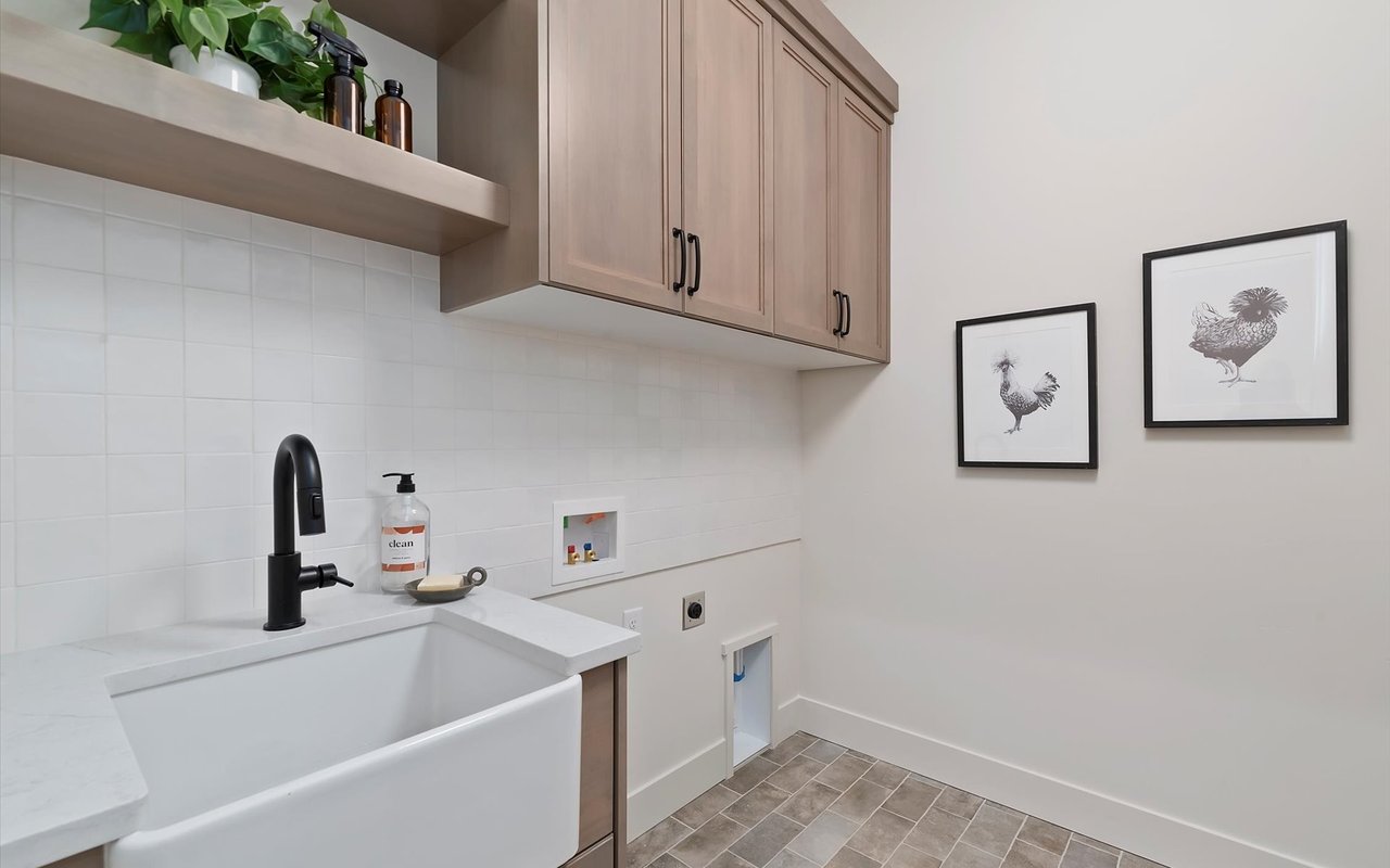 Modern Prairie Style Home in Serene Star, Idaho