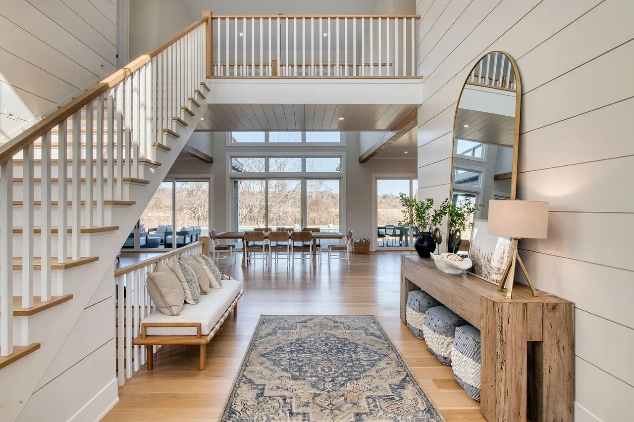 2892 Montauk Highway