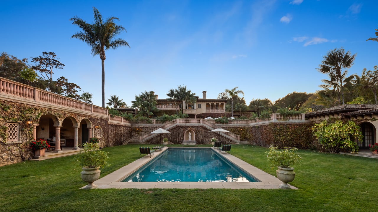 2733 Sycamore Canyon Rd