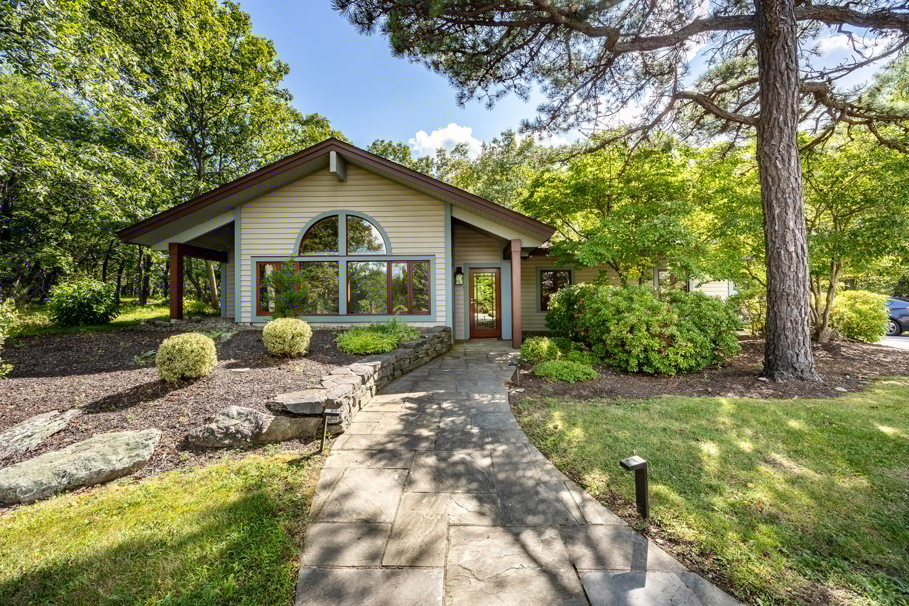 12 Mountain Brook Road