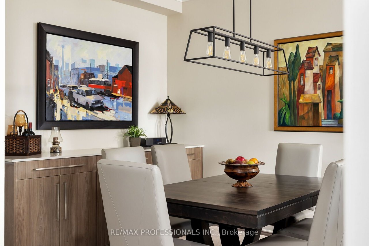 CONDO LIVING IN LUXURY 